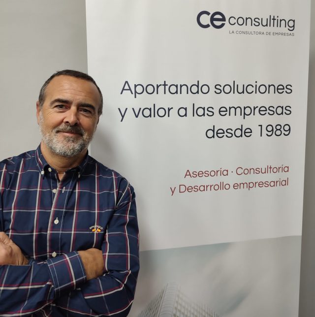 Gonzalo Chacón, director CE Consulting San Fernando - Calle Torpedera 
