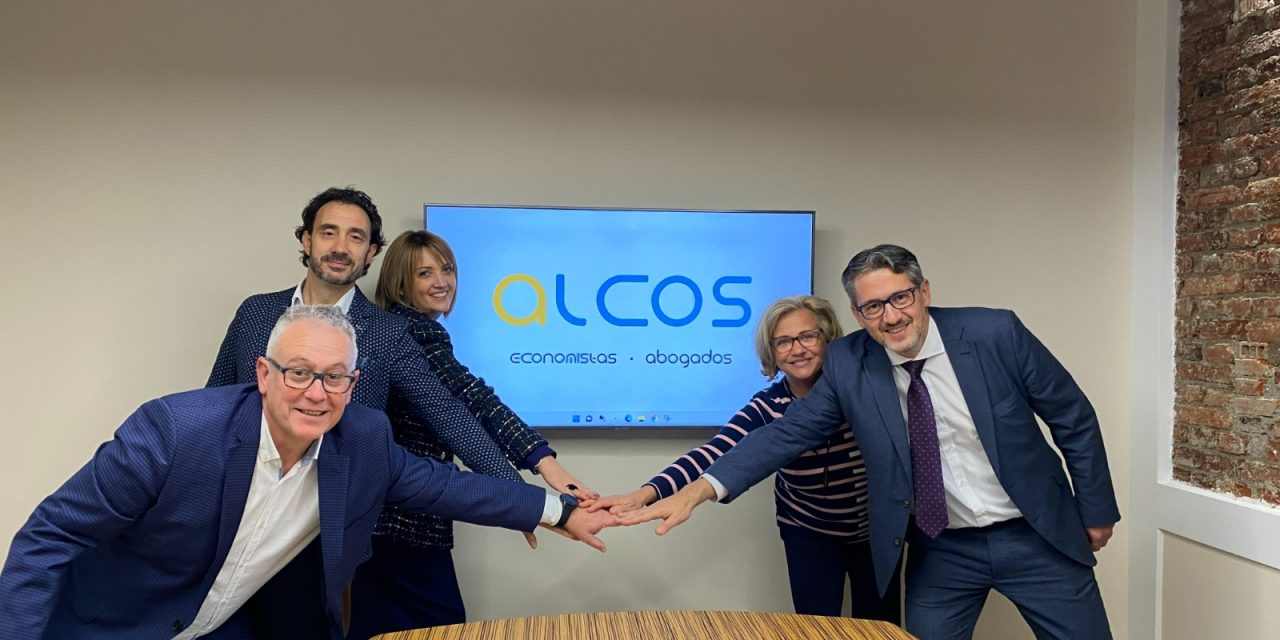 CE Consulting se consolida como la asesoría de referencia en el norte de España tras integrar el despacho leonés Alcos